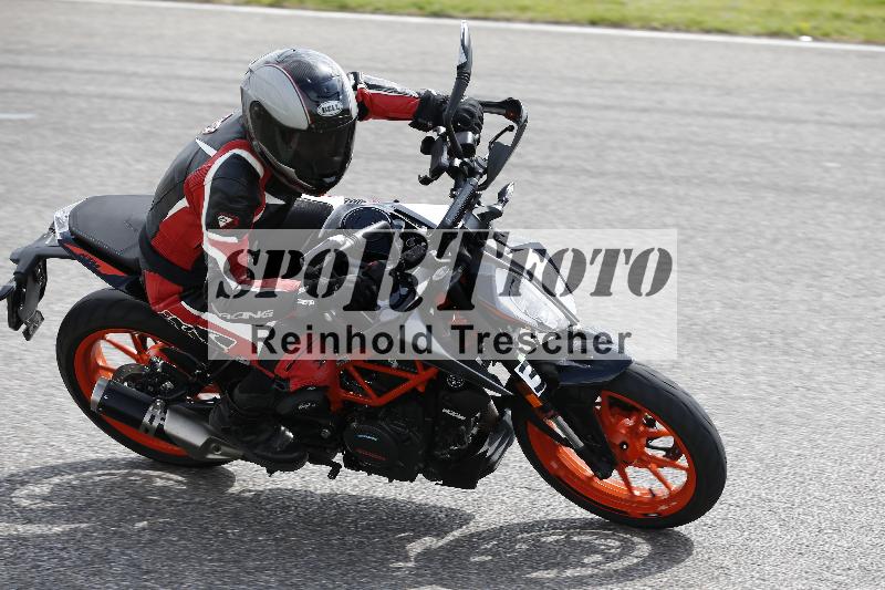 /Archiv-2025/10 23.04.2025 Cornu Master School ADR/gruen-vert/36